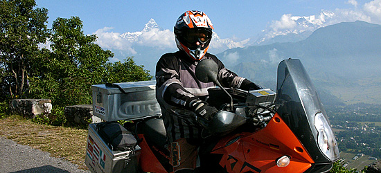 Hoch über Pokhara